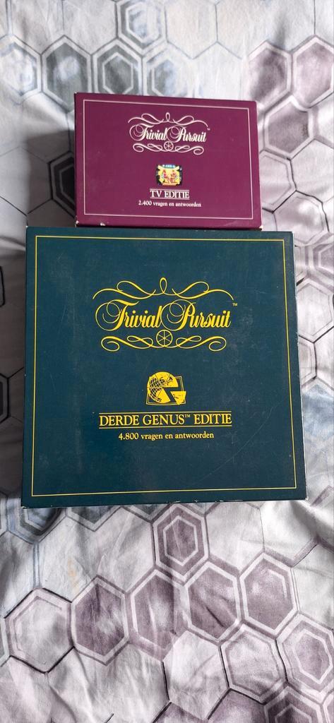 Trivial Pursuit - Derde Genus & TV Editie, Hobby en Vrije tijd, Gezelschapsspellen | Bordspellen, Gebruikt, Drie of vier spelers