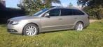 Skoda Superb Combi 1.6 TDI airo cruise control trekhaak, Auto's, Skoda, Voorwielaandrijving, Euro 5, Stof, 4 cilinders