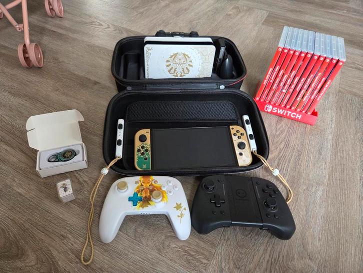 Nintendo Switch Oled Zelda versie, Spelcomputers en Games, Spelcomputers | Nintendo Switch, Zo goed als nieuw, Switch OLED, Ophalen of Verzenden