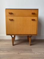 Mid-century modern vintage kastje – jaren 60/70 design, Ophalen, Gebruikt, Minder dan 150 cm, Minder dan 100 cm