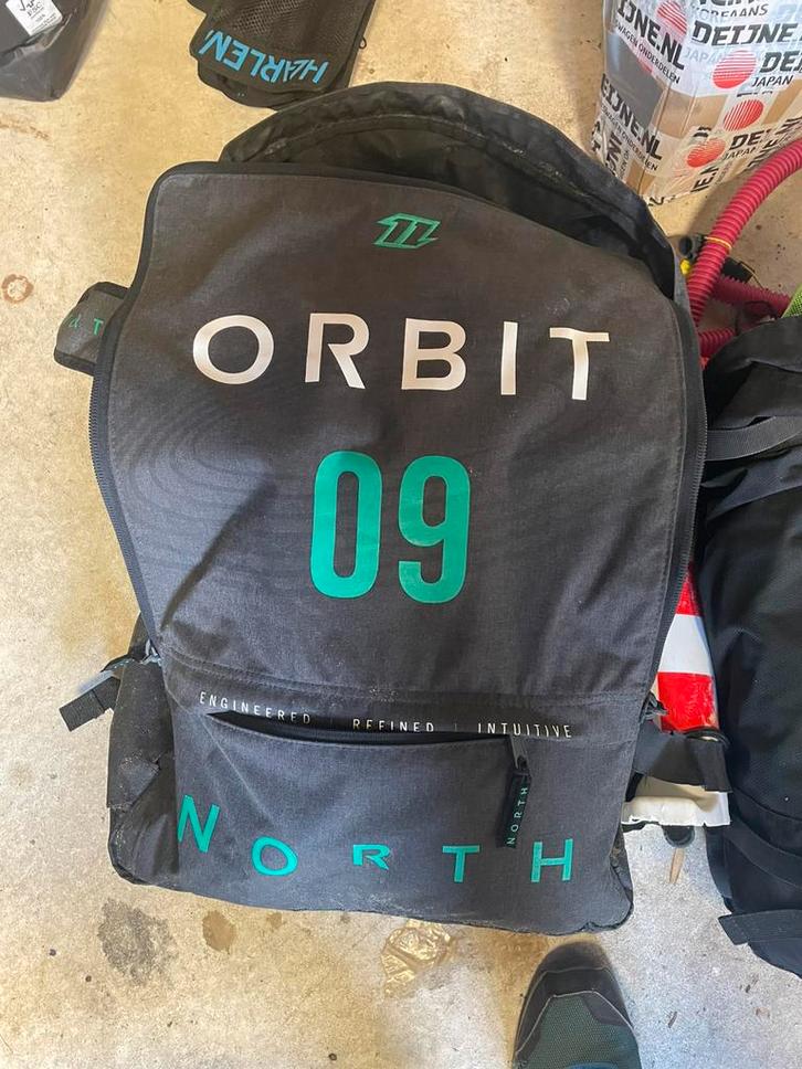 North orbit 9m, Watersport en Boten, Kitesurfen, Zo goed als nieuw, 9 m², Geen board, Ophalen of Verzenden