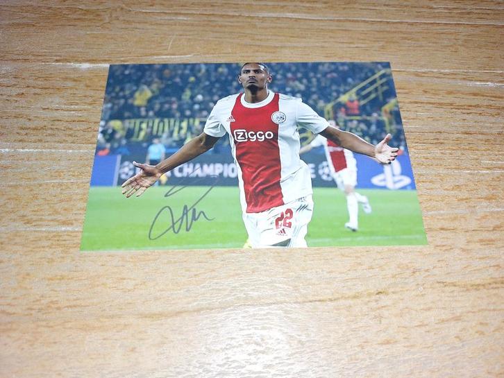 Foto Sebastian Haller met handtekening (print) # Ajax, Verzamelen, Sportartikelen en Voetbal, Nieuw, Overige typen, Ajax, Verzenden