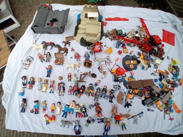 Grote hoeveelheid playmobil verschillende thema's, Kinderen en Baby's, Speelgoed | Speelkleden, Zo goed als nieuw, Ophalen