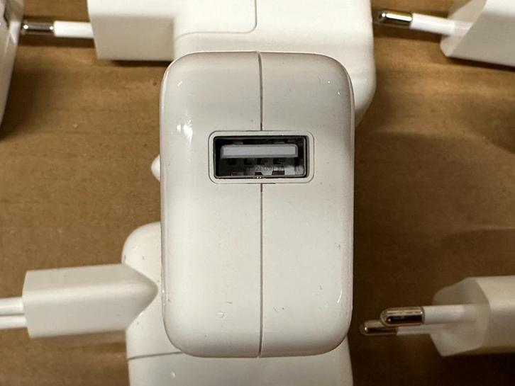 2x Originele Nieuwe Apple 10W USB-A adapter | LAATSTE SET, Telecommunicatie, Mobiele telefoons | Telefoon-opladers, Nieuw, Apple iPhone