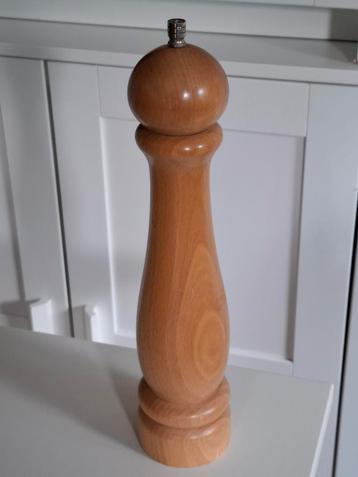 Houten pepermolen 32 cm beschikbaar voor biedingen
