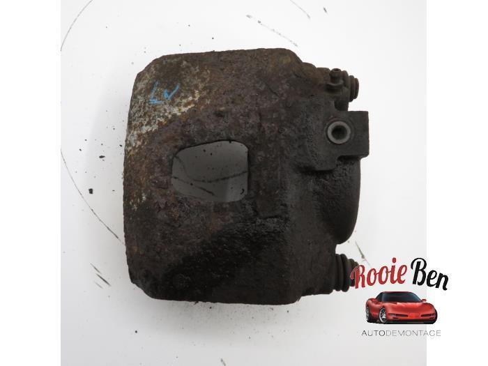 Remklauw (Tang) links-voor van een Ford Usa Econoline, Auto-onderdelen, Remmen en Aandrijving, Amerikaanse onderdelen, Gebruikt