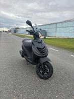 Piaggio Zip 4t 50cc BROM, Fietsen en Brommers, Scooters | Piaggio, Zip, Ophalen of Verzenden, Zo goed als nieuw, Benzine