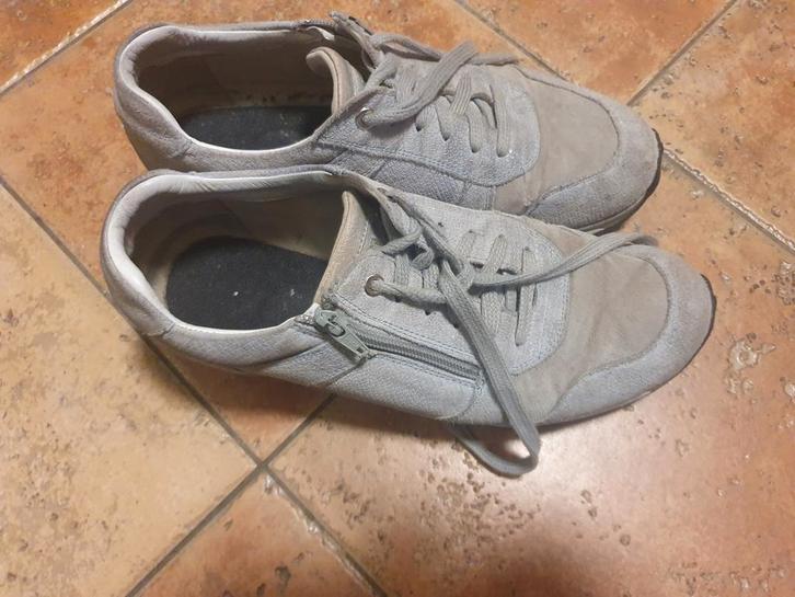 Te koop Xsensible schoenen maat 42 G grijs, Kleding | Dames, Schoenen, Gedragen, Sneakers of Gympen, Grijs, Ophalen of Verzenden