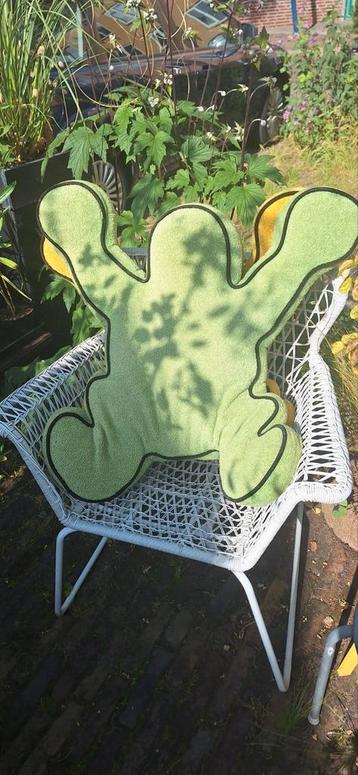 Vloerkussens Keith Haring beschikbaar voor biedingen