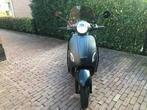 Senzo Rivalux  45KM Scooter KM 4300. Bj okt 2024zgan  €875., Fietsen en Brommers, Ophalen, Senzo rivalux, Maximaal 45 km/u, 49 cc