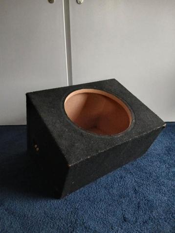 12 inch gesloten subwoofer kist 20 mm dik materiaal beschikbaar voor biedingen