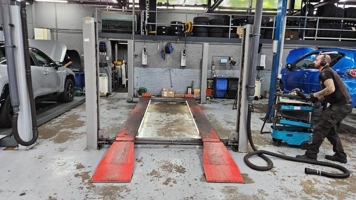 Gebruikte 4 koloms hefbrug Koni ALH 3500Kg stallingsbrug!, Auto diversen, Overige Auto diversen, Ophalen