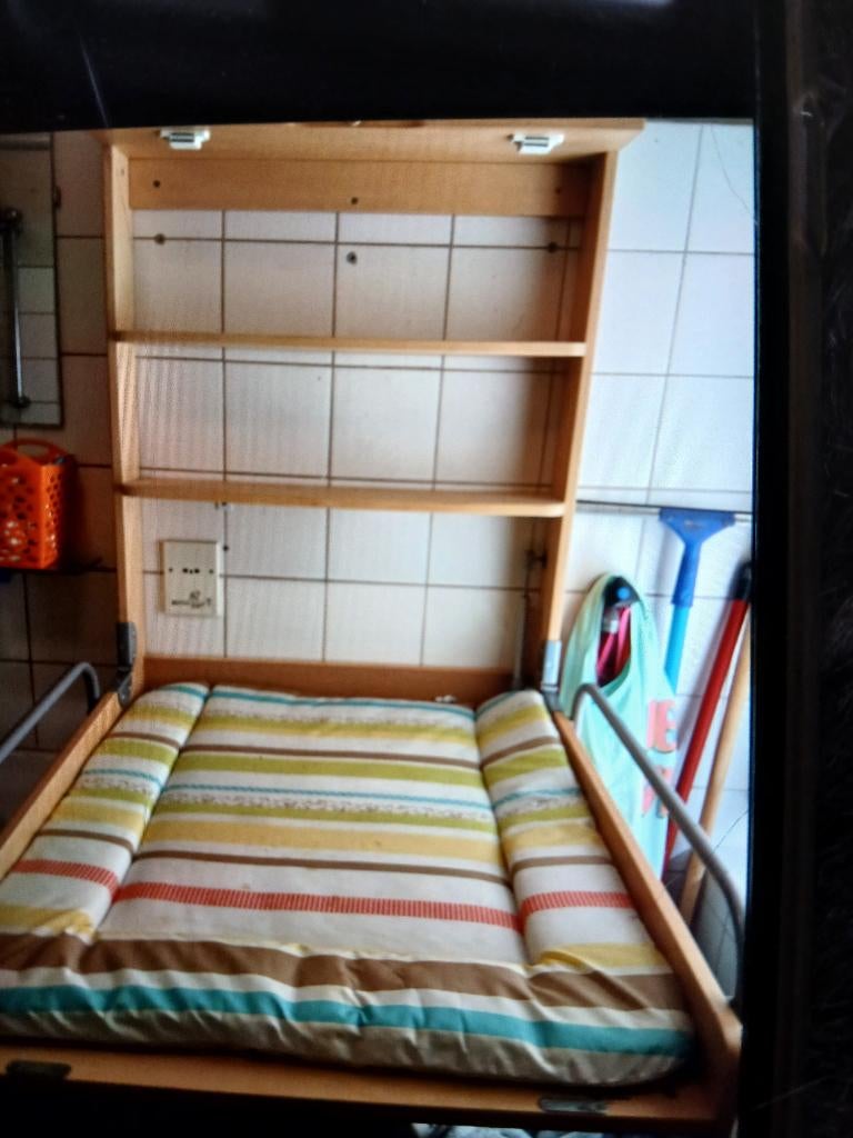 wand commode, makkelijk als je klein behuisd bent, Ophalen, Gebruikt, 50 tot 70 cm, 100 cm of meer