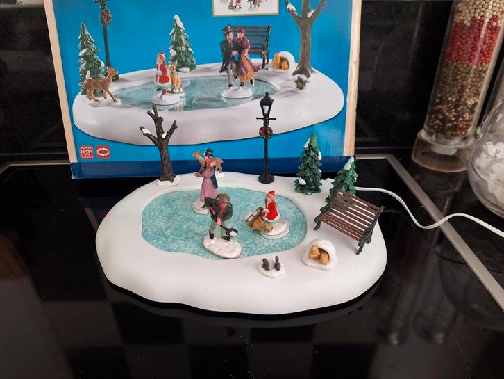 Lemax Schaatsbaan, Diversen, Kerst, Zo goed als nieuw, Ophalen of Verzenden