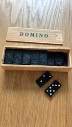 Mooi houten domino spel met draken, Hobby en Vrije tijd, Gezelschapsspellen | Overige, Ophalen of Verzenden, Zo goed als nieuw