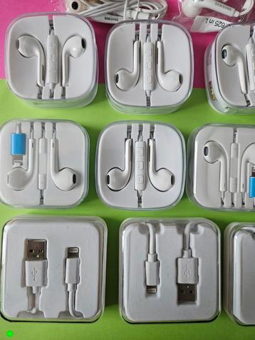 Bijna gratis Nieuw oortjes/usb kabel iPhone/Android,€7p.stuk beschikbaar voor biedingen