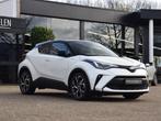 Toyota C-HR Hybrid Bi-Tone Nieuw Model, Auto's, Toyota, 4 cilinders, Bedrijf, Hybride Elektrisch/Benzine, SUV of Terreinwagen