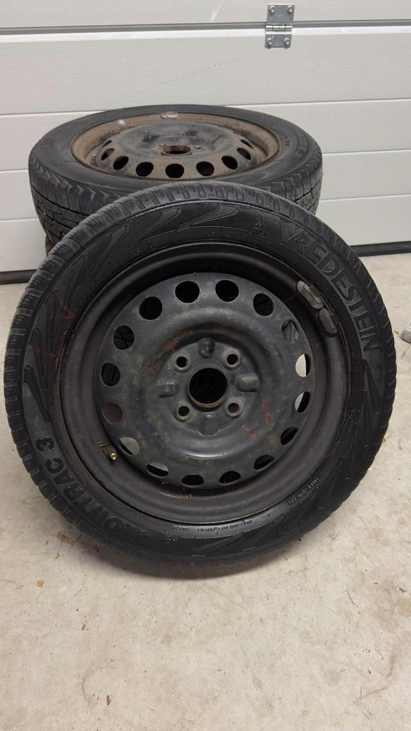 Set winterbanden + velgen 155/65R14, Auto-onderdelen, Banden en Velgen, Banden en Velgen, Winterbanden, 14 inch, 155 mm, Personenwagen