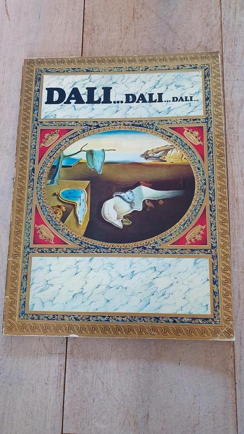 Boek Dali...Dali...Dali... Remco Campert, Boeken, Kunst en Cultuur | Beeldend, Gelezen, Schilder- en Tekenkunst, Ophalen of Verzenden