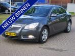 Opel Insignia 1.8-16V ( 140 P.K. ) Edition 4 Deurs Sedan, Euro 5, Stof, 4 cilinders, 1796 cc