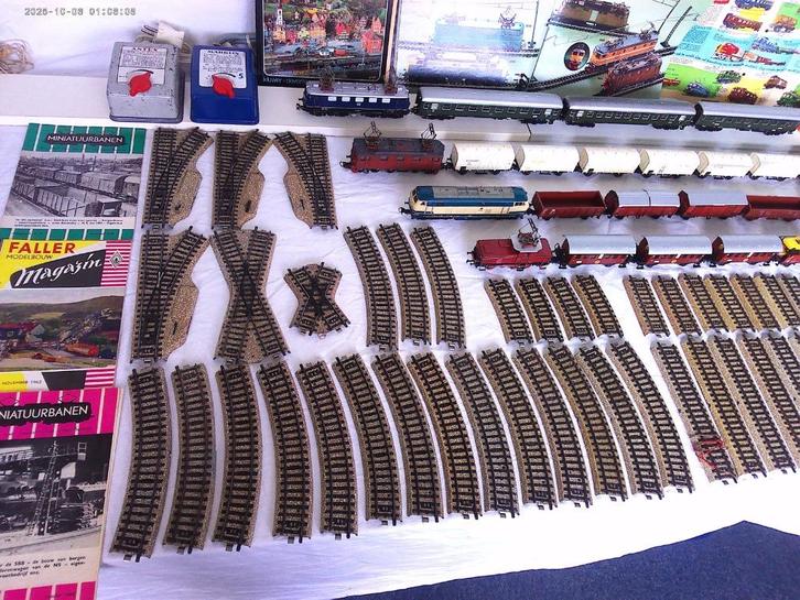 Marklin Treinbaan met 4 locomotieven, Hobby en Vrije tijd, Modeltreinen | H0, Gebruikt, Treinset, Wisselstroom, Märklin, Analoog