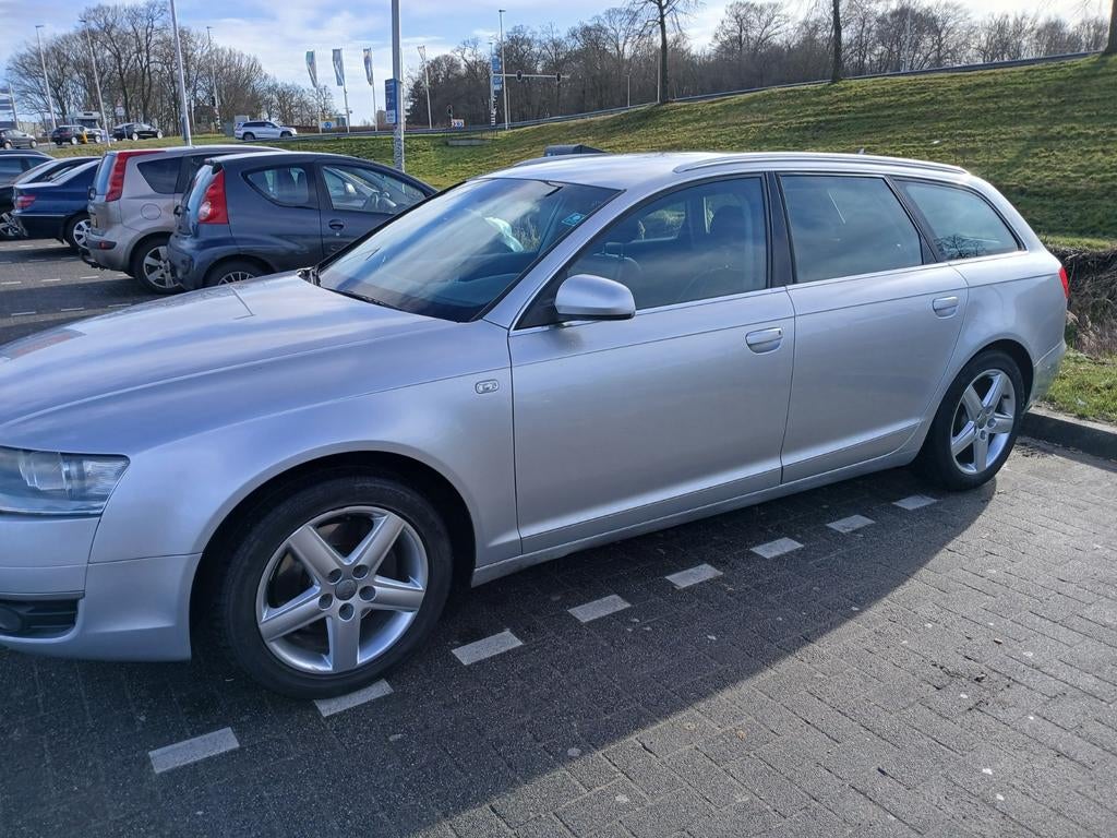 Audi A6 2.0 Tfsi Avant 125KW AUT 2007 Grijs, Auto's, Zwart, 1984 cc, Stationwagon, Stoelverwarming