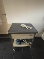 Mobiele werkbank met lade en uitschuifbaar werkblad te koop!, Ophalen, Gebruikt, Minder dan 70 cm