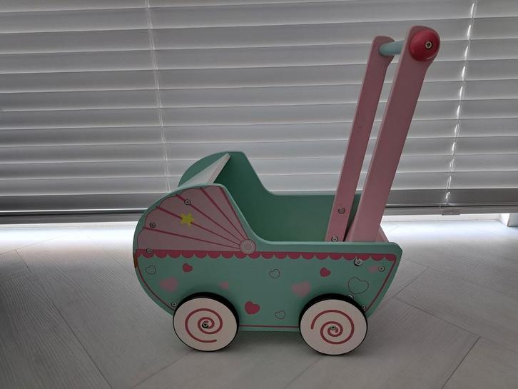 Schattige poppenwagen in roze/turquoise, Kinderen en Baby's, Speelgoed | Houten speelgoed, Gebruikt, Ophalen