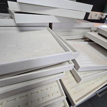 Display ringen bakken, 38 stuks 1 in keer gratis ophalen! beschikbaar voor biedingen