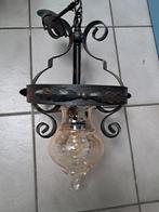 Smeedijzeren hallamp lamp vintage met glazen kap, Ophalen of Verzenden, Zo goed als nieuw
