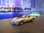 Chevrolet Corvette C3 - JRI Hong Kong Friction zilvergrijs, Hobby en Vrije tijd, Modelauto's | 1:87, Gebruikt, Ophalen of Verzenden