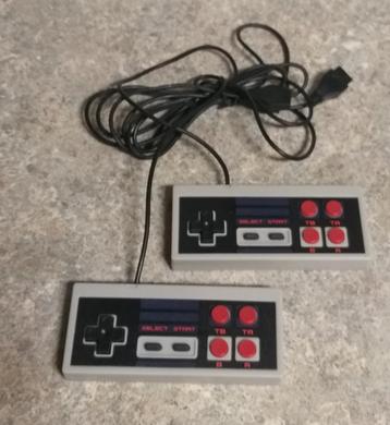 Nintendo NES mini / Nintendo Wii Controller  beschikbaar voor biedingen