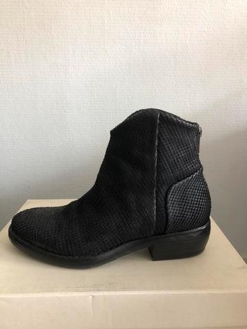 Catarina Martins Enkellaarsjes dames 37 beschikbaar voor biedingen