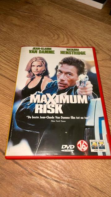 Maximum Risk met Jean-Claude van Damme en Natasha Henstridge beschikbaar voor biedingen