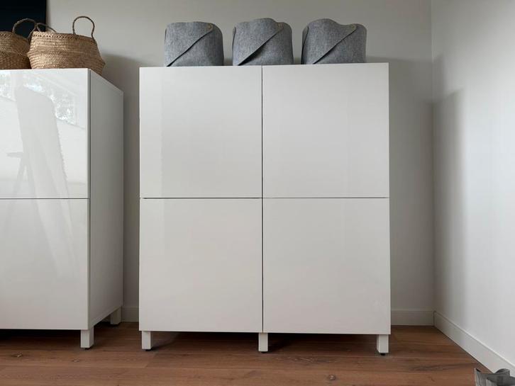 kast (nieuwstaat, hoogglans wit), Huis en Inrichting, Kasten | Kledingkasten, Zo goed als nieuw, 100 tot 150 cm, 25 tot 50 cm