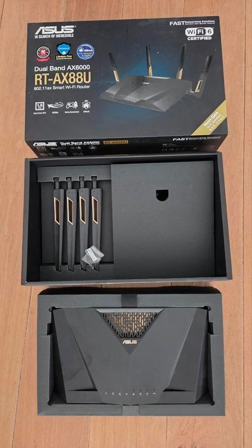 ASUS RT-AX88U, Computers en Software, Routers en Modems, Zo goed als nieuw, Ophalen of Verzenden