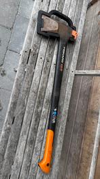Fiskars X25 kloofbijl, Tuin en Terras, Hand-tuingereedschap, Ophalen of Verzenden, Gebruikt, Bijl