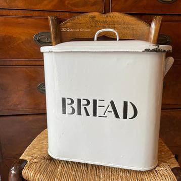 Engels brocante emaille Bread Bin beschikbaar voor biedingen