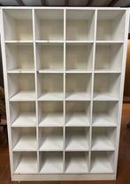 Witte vakkenkast met spiegel aan achterzijde, Huis en Inrichting, Kasten | Overige, Ophalen, Gebruikt