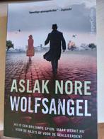 boek Wolfsangel, Tweede Wereldoorlog, Ophalen of Verzenden, Zo goed als nieuw, Landmacht