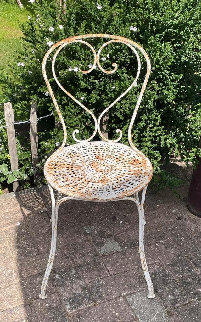 Brocante oud Frans bistro stoeltje ijzer / tuin stoel, Antiek en Kunst, Curiosa en Brocante, Verzenden