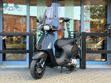 Vespa Sprint 50 4T I-GET Notte 126km bj. 4-2020 1e eig. beschikbaar voor biedingen