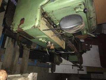 Draaibank beschikbaar voor biedingen