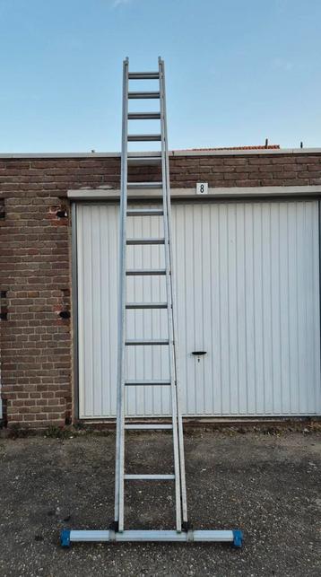 te koop ladder 2x14treden in nette staat beschikbaar voor biedingen