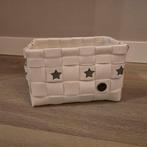 Handed by gevlochten mandje wit met sterren, Huis en Inrichting, Woonaccessoires | Schalen en Manden, Ophalen of Verzenden, Gebruikt