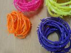Armbandjes prikkeldraad kunststof 96 stuks, Ophalen of Verzenden, 'T Olde Gre-j, Info@toldegrej.nl, Endepoelstraat 20f Didam