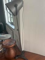 Industriële vloerlamp, Huis en Inrichting, Lampen | Vloerlampen, Ophalen, Zo goed als nieuw, 150 tot 200 cm