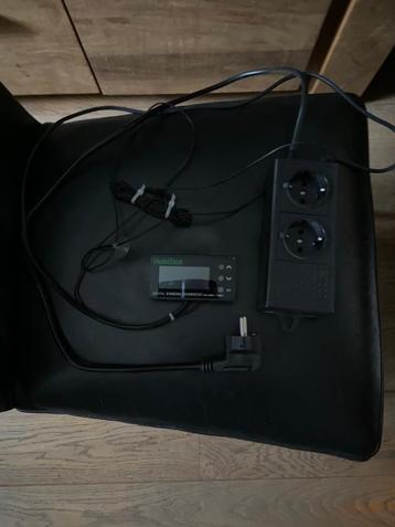 Reptielen radiator , digitale thermostaat Habitat  beschikbaar voor biedingen