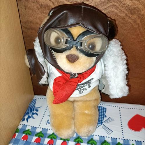 Vintage piloot knuffel.et leren jas en bril Edco Toys, Kinderen en Baby's, Speelgoed | Knuffels en Pluche, Ophalen of Verzenden