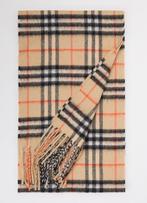 Berberry Scarves, Kleding | Dames, Mutsen, Sjaals en Handschoenen, Ophalen, Zo goed als nieuw, Sjaal